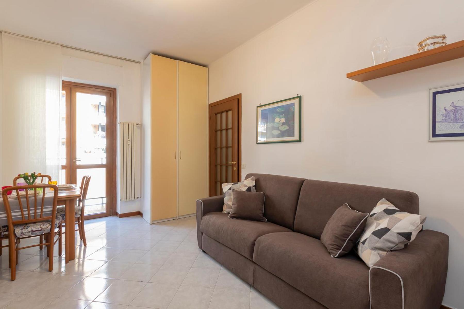 Appartement De Angeli San Siro Large Two-room Milan